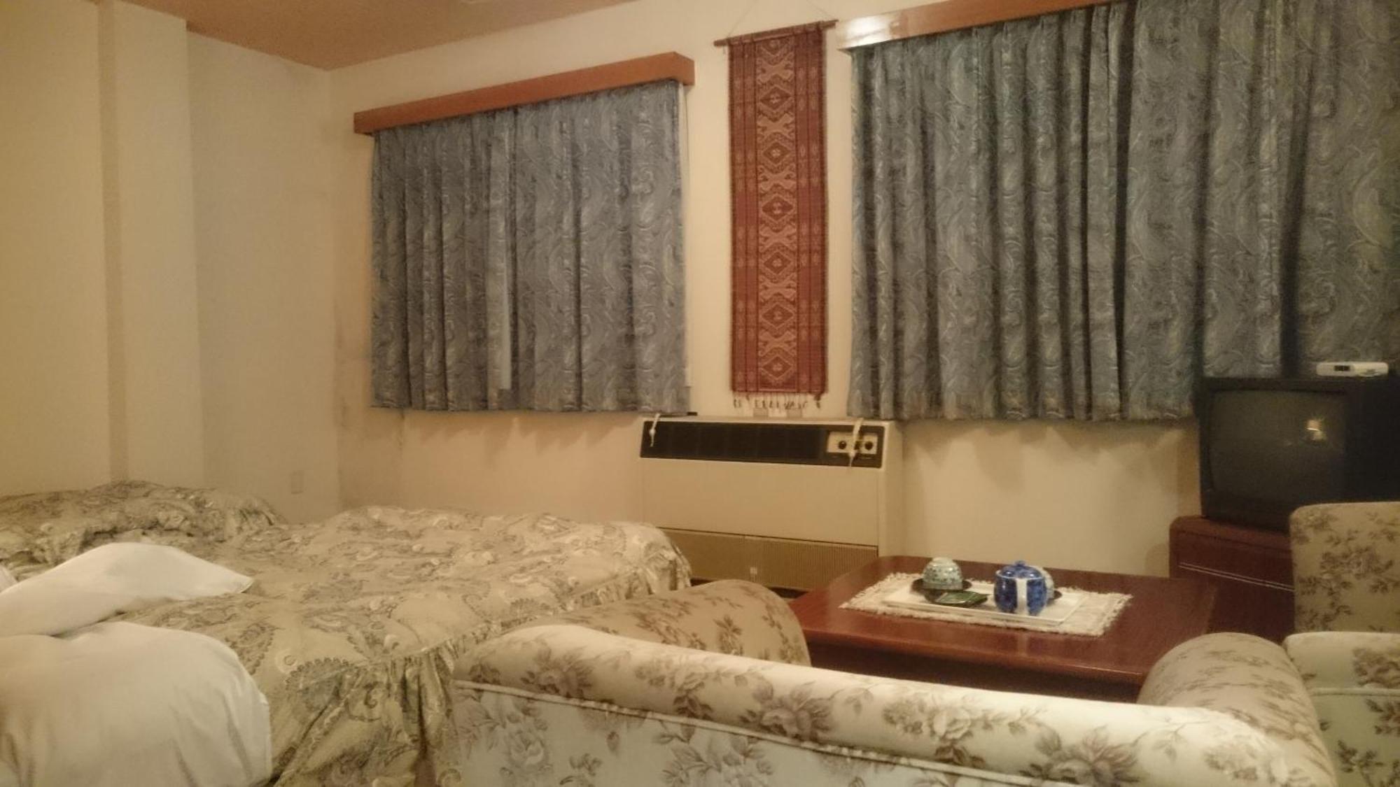 Onomichi View Hotel Seizan الغرفة الصورة